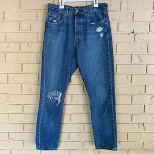 Levis 501 Straight Button Fly Jeans Womens Tag 28 X 28 Denim Distressed Med Wash